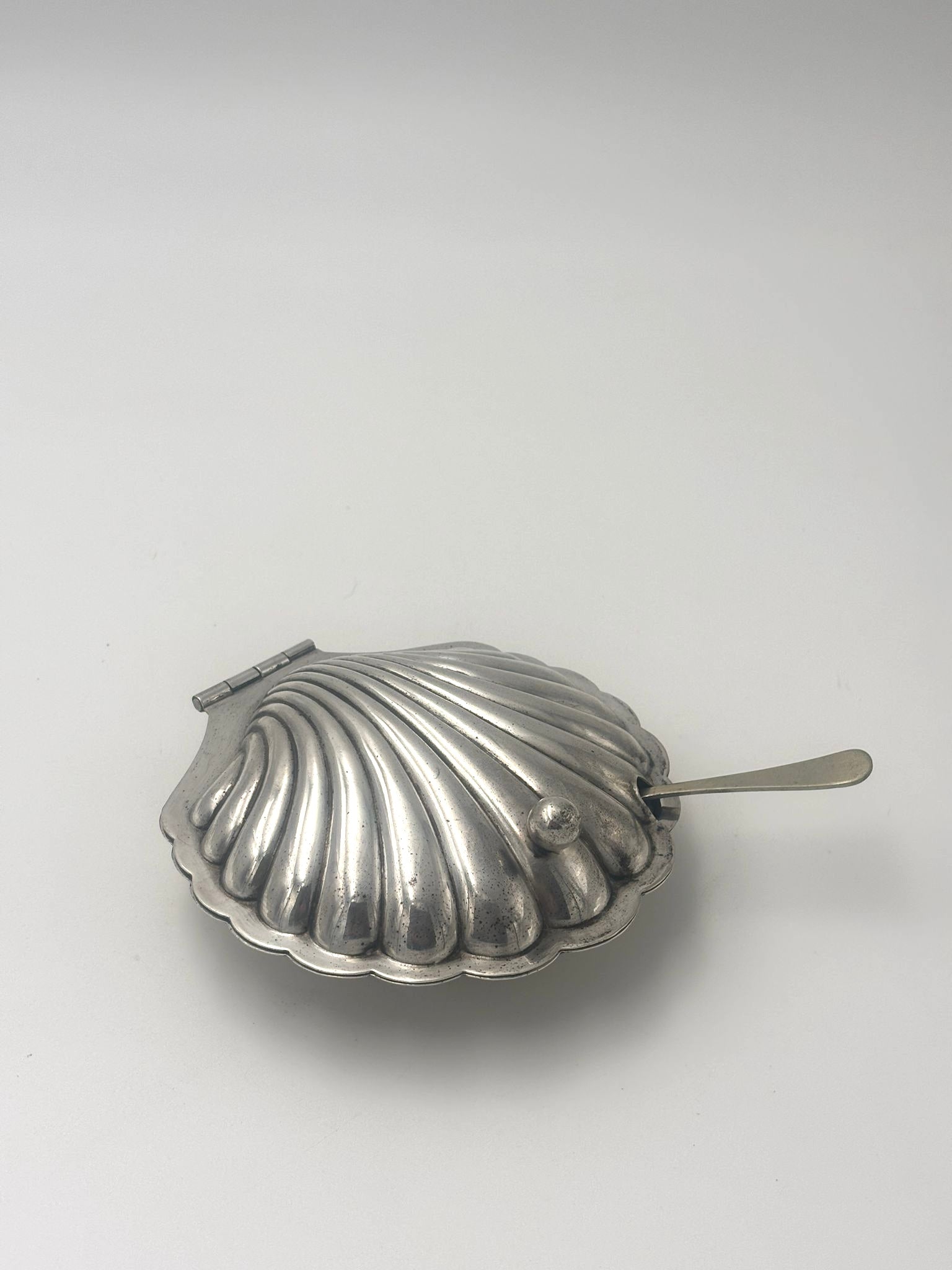 Butter Shell Silverplated